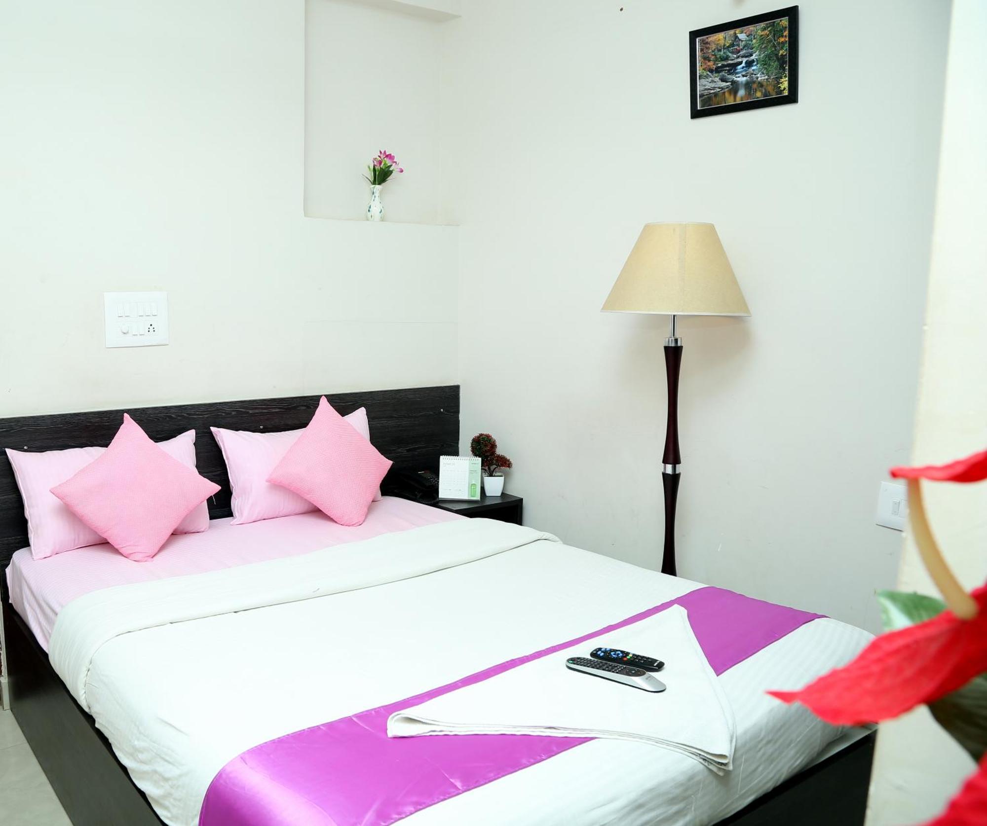 Orange Corner Hotel, Airport Pickup & Drop Available 24X7 Yelahanka 외부 사진