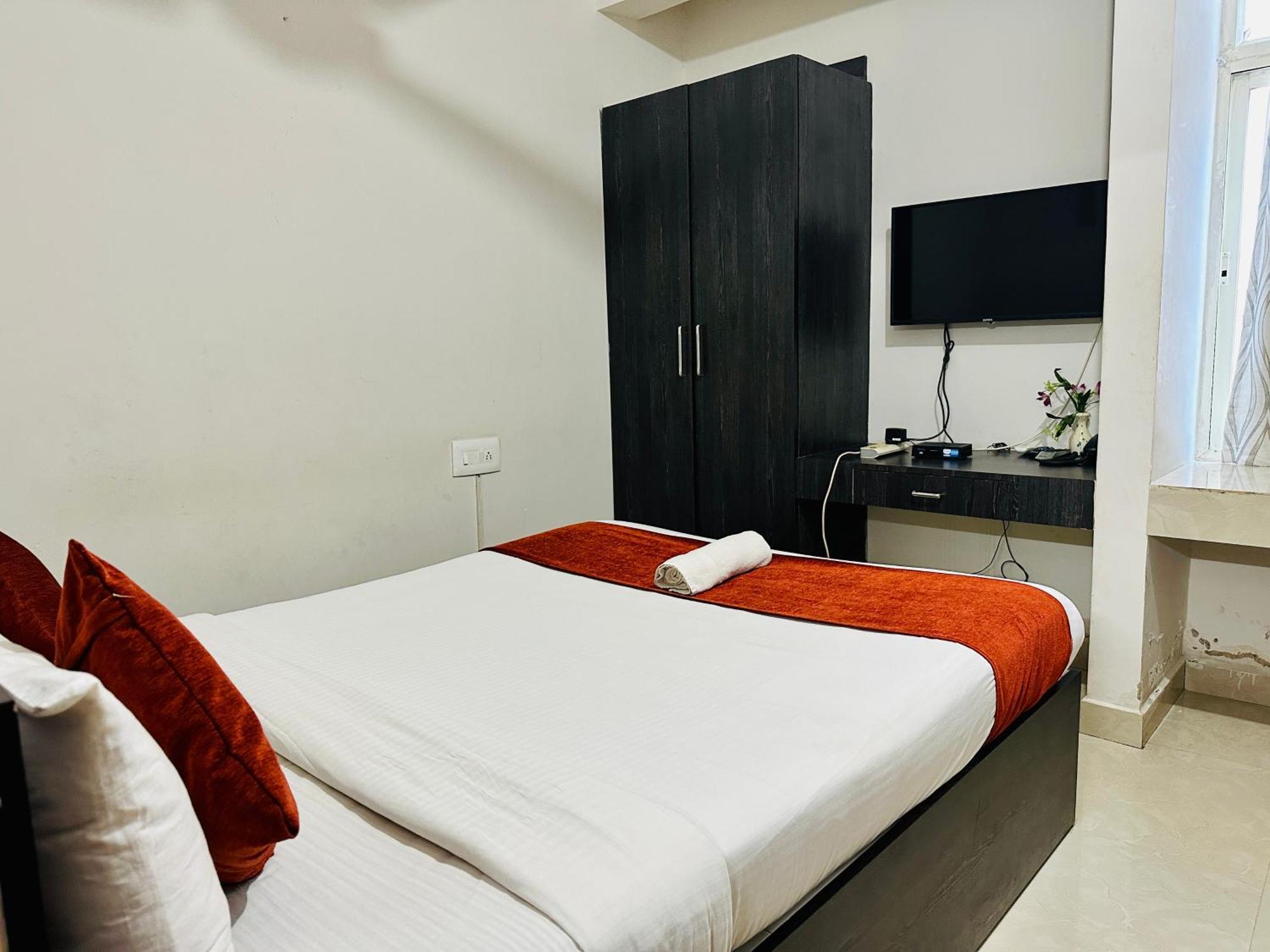 Orange Corner Hotel, Airport Pickup & Drop Available 24X7 Yelahanka 외부 사진