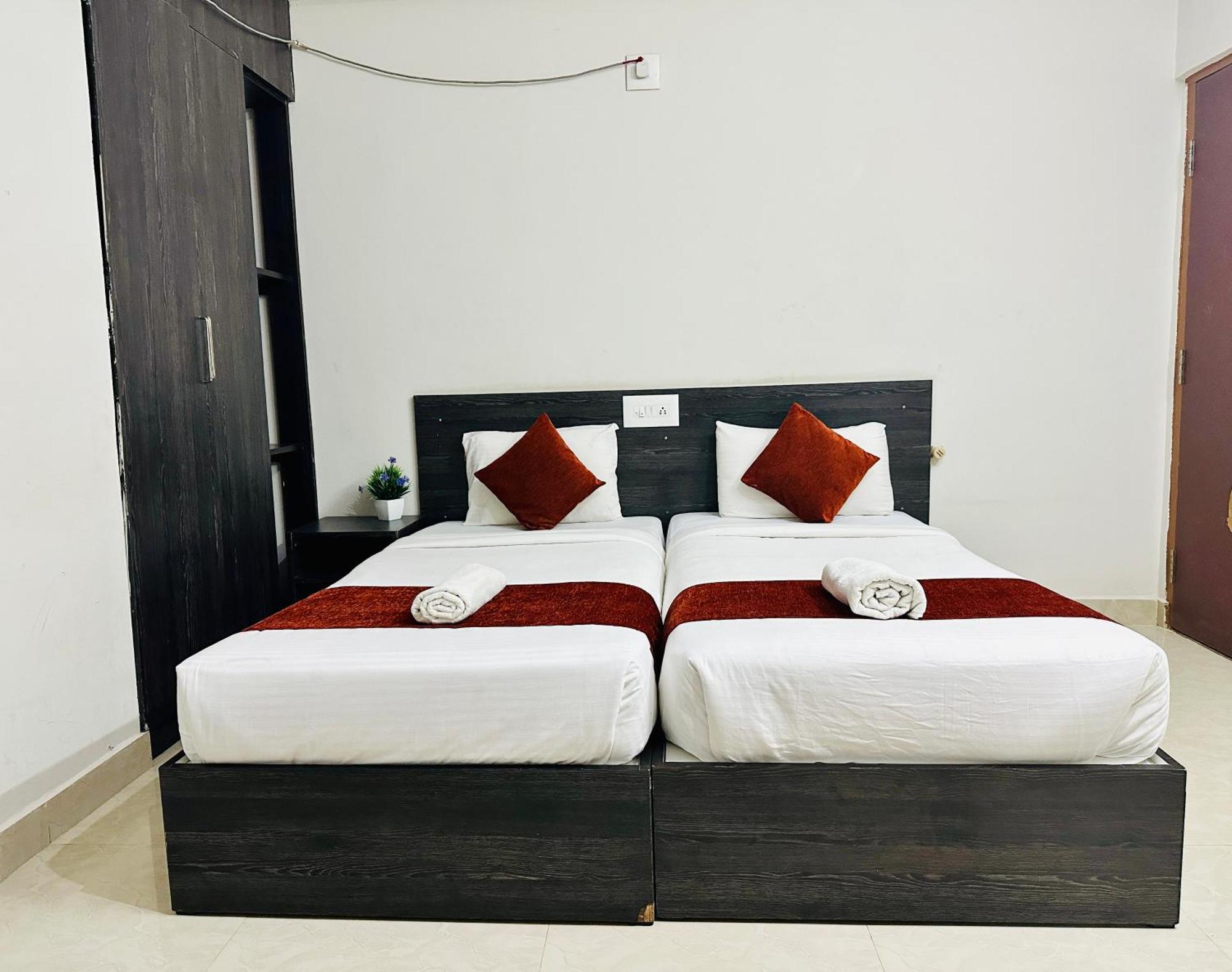 Orange Corner Hotel, Airport Pickup & Drop Available 24X7 Yelahanka 외부 사진